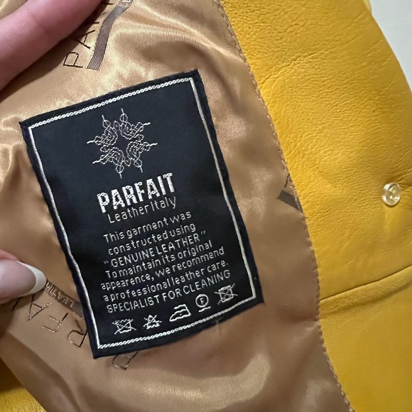 Parfait Leather Italy Yellow Leather Jacket Size Medium - Picture 9 of 16